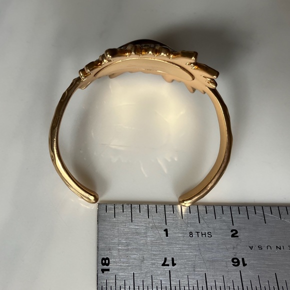 Authentic NEW Schiaparelli Stamped Gold-toned Devil’s Eye Bangle Bracelet Cuff - Picture 5 of 6